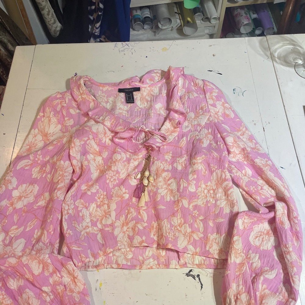 Pink and orange work top